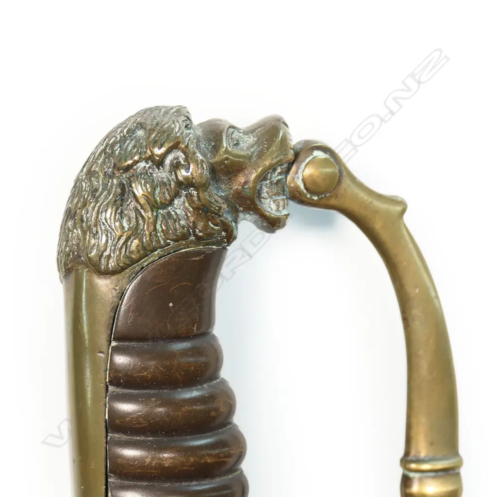 A late 19thC British Grenadier Guards sword, Image 1++