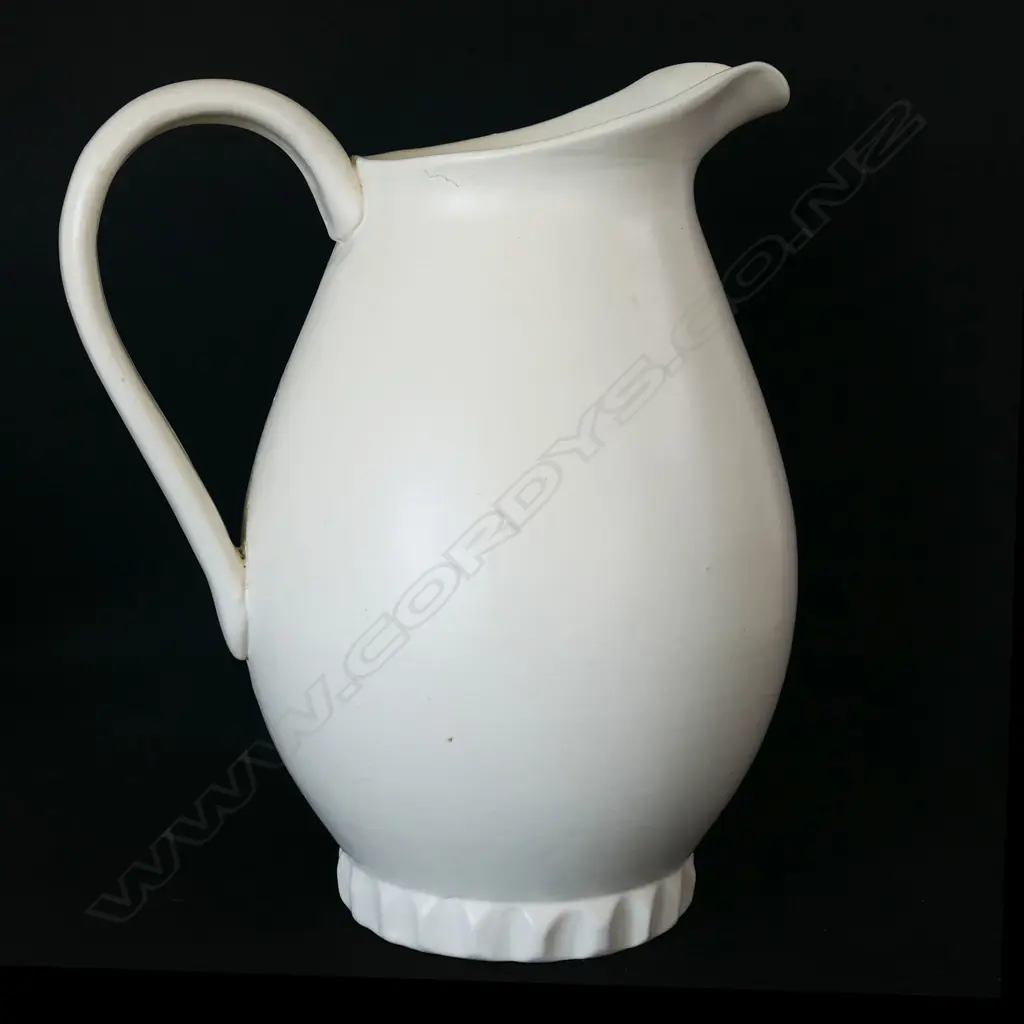 A rare hand potted white Crown Lynn jug, Image 1++