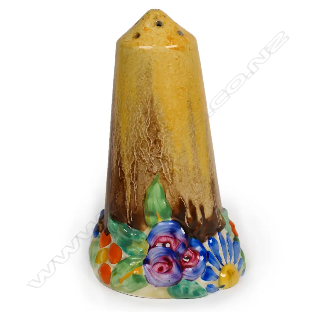A Clarice Cliff Bizarre 'My Graden' sifter, Image 1++