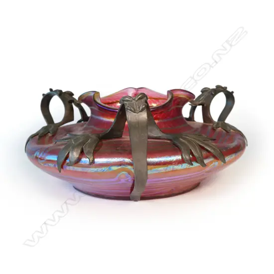 An impressive and largeAustrian c.1905 attributed Loetz Kralik & Van Hauten Art Nouveau glass bowl,