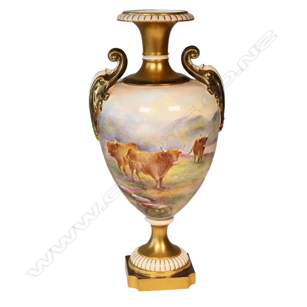 A Royal Worcester Highland Cattle vase by Ernest Townsend, Image 1++