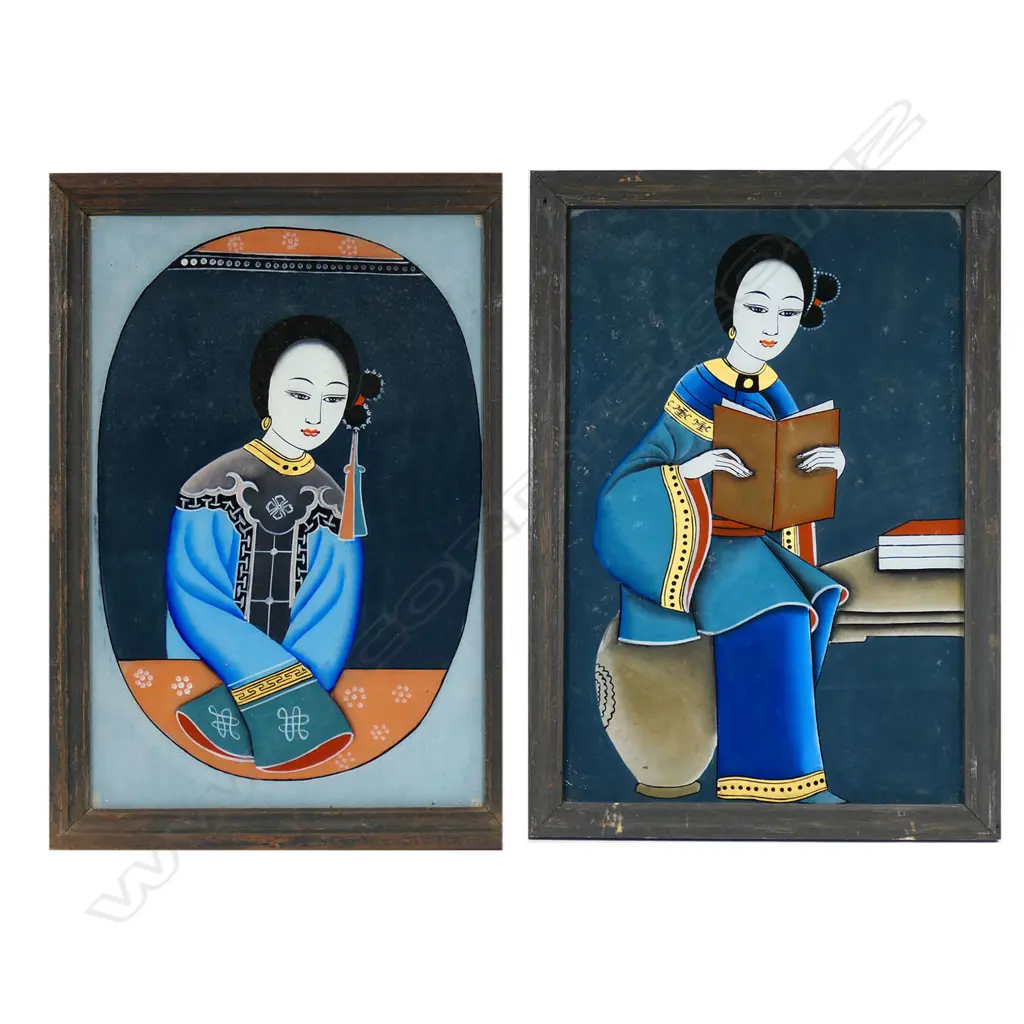 A pair of old Chinese reverse painted portraits on glass, Image 1++