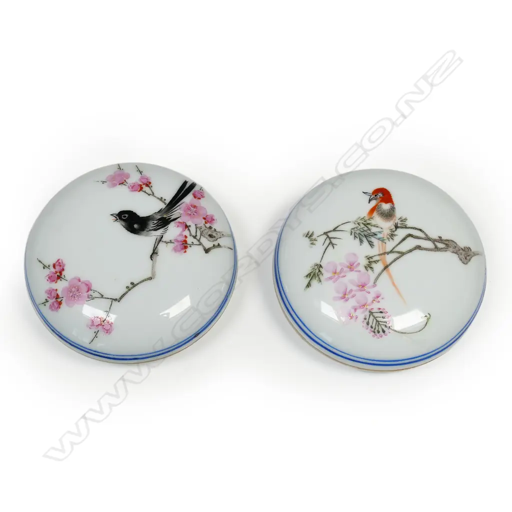 A pair of 20thC Chinese famille rose seal ink boxes Image 1++