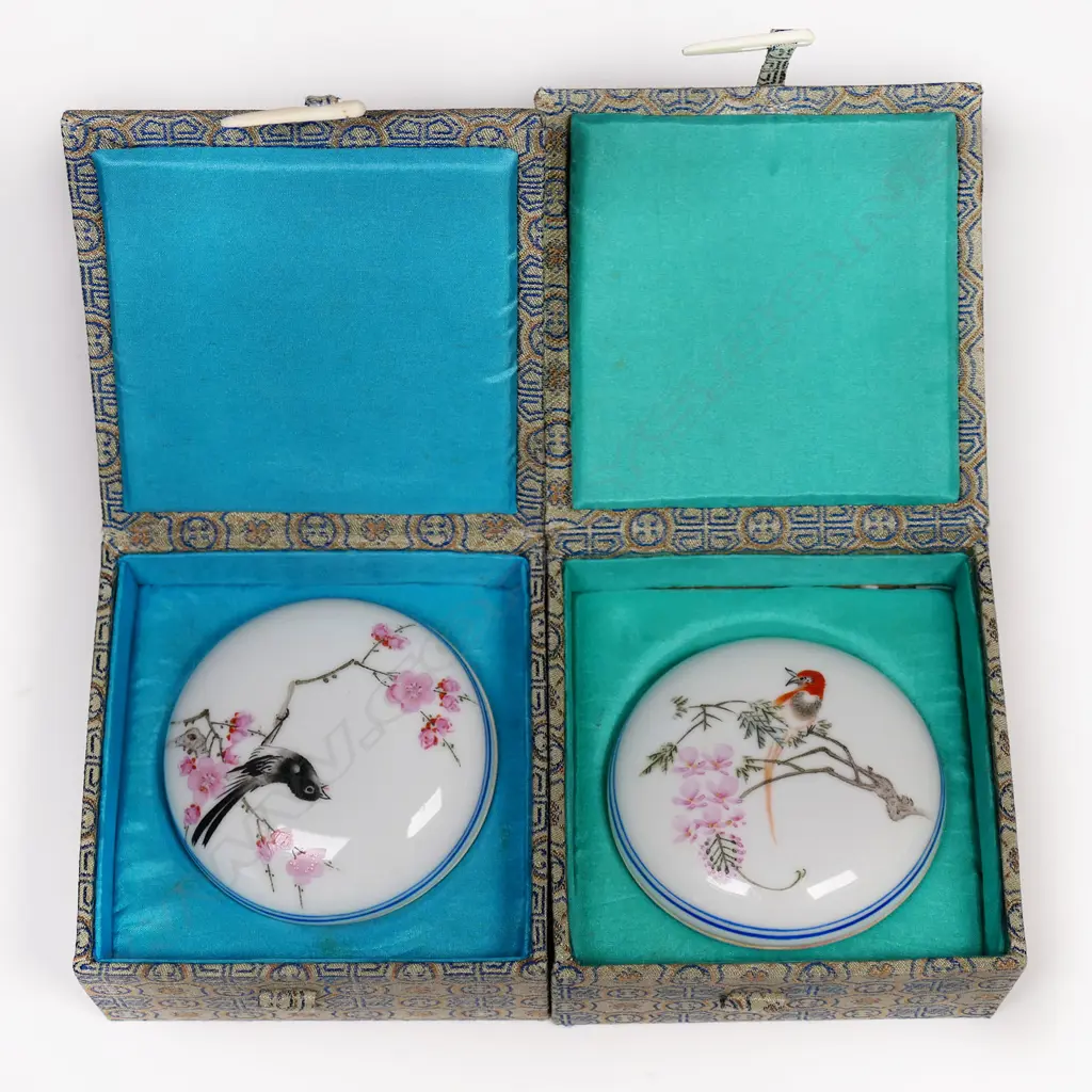 A pair of 20thC Chinese famille rose seal ink boxes Image 1++
