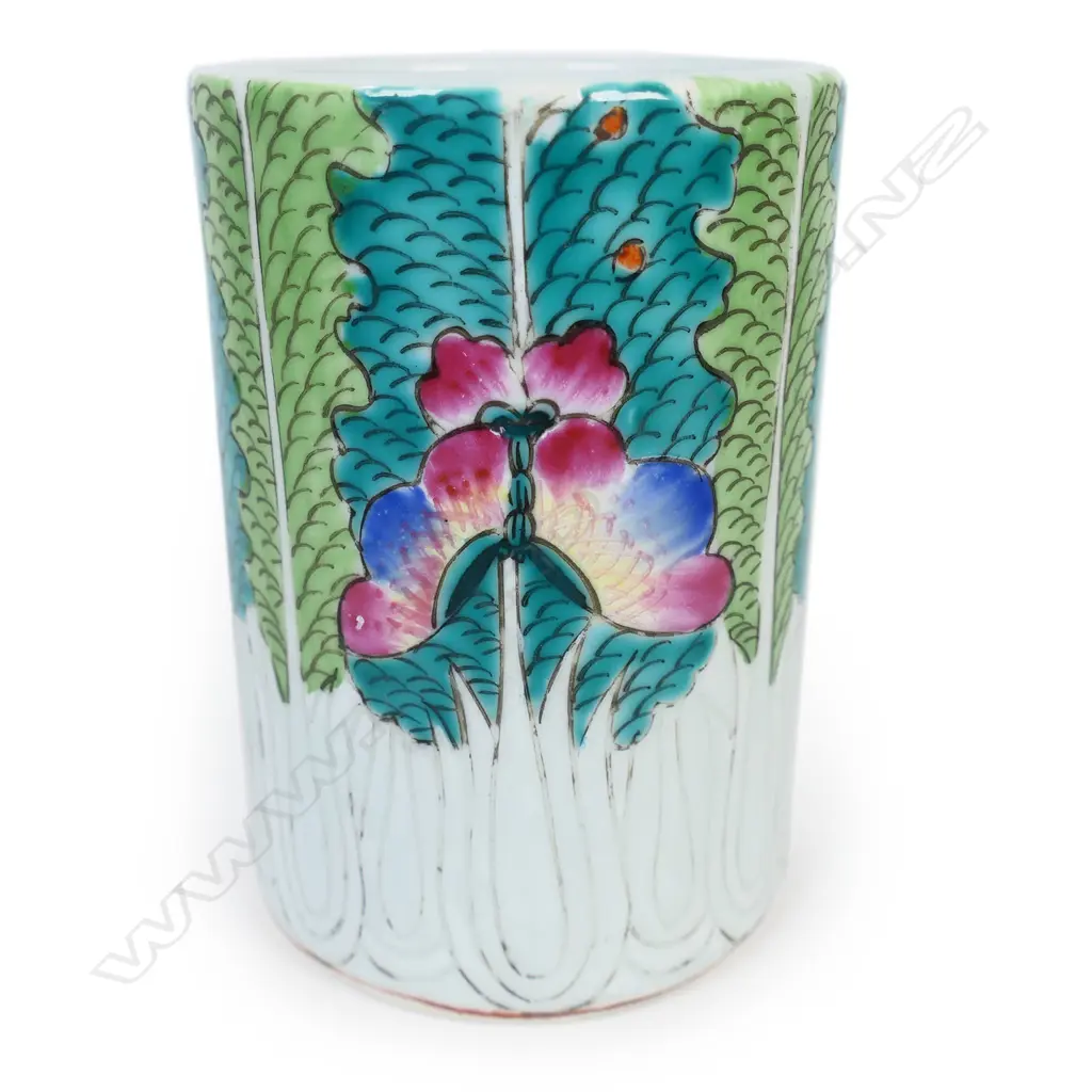 An old Chinese porcelain brush pot, Image 1++