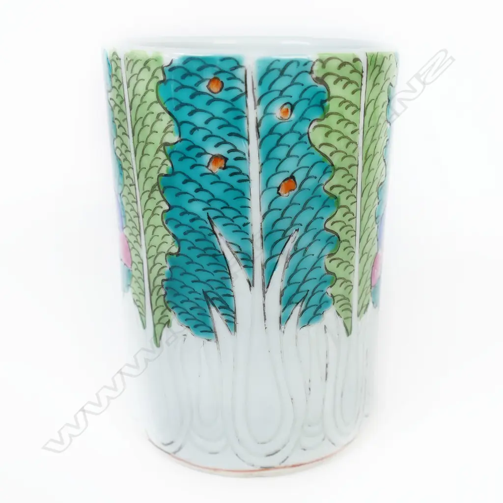 An old Chinese porcelain brush pot, Image 1++