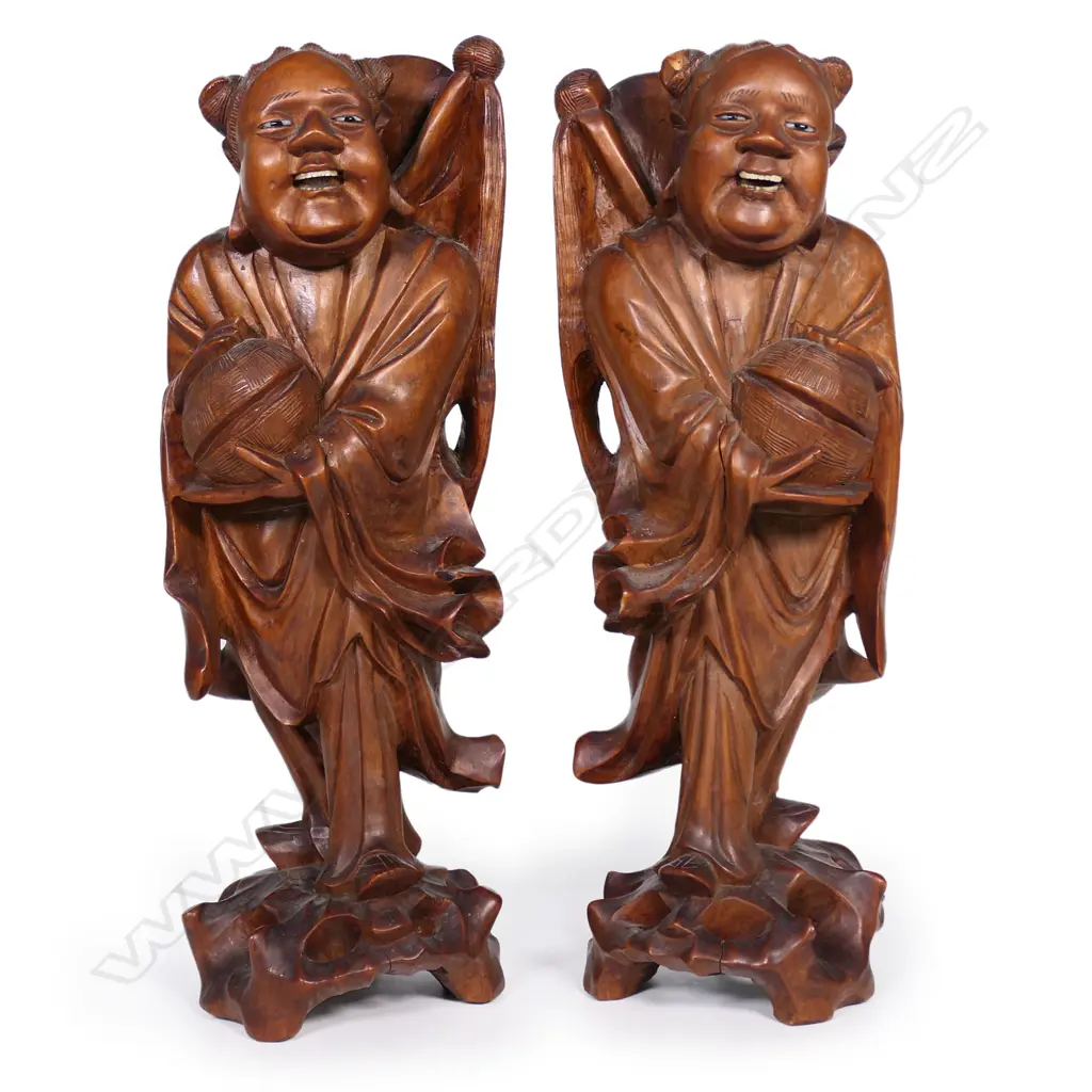A pair of old Chinese carved hardwood figures, Image 1++