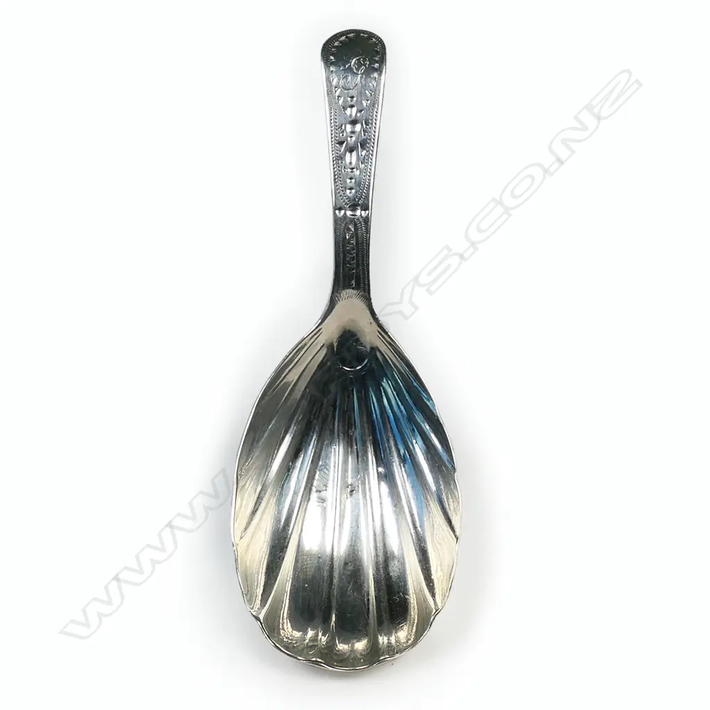 A George III silver caddy spoon, Image 1++