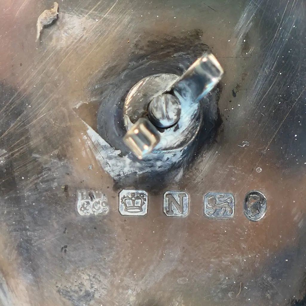 A Victorian silver desk standish, Image 1++