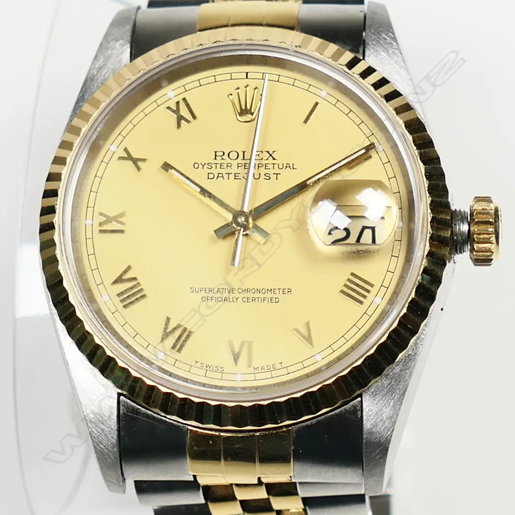 A gent's 18ct gold and stainless steel ROLEX oyster perpetual, datejust wrist watch, Image 1++