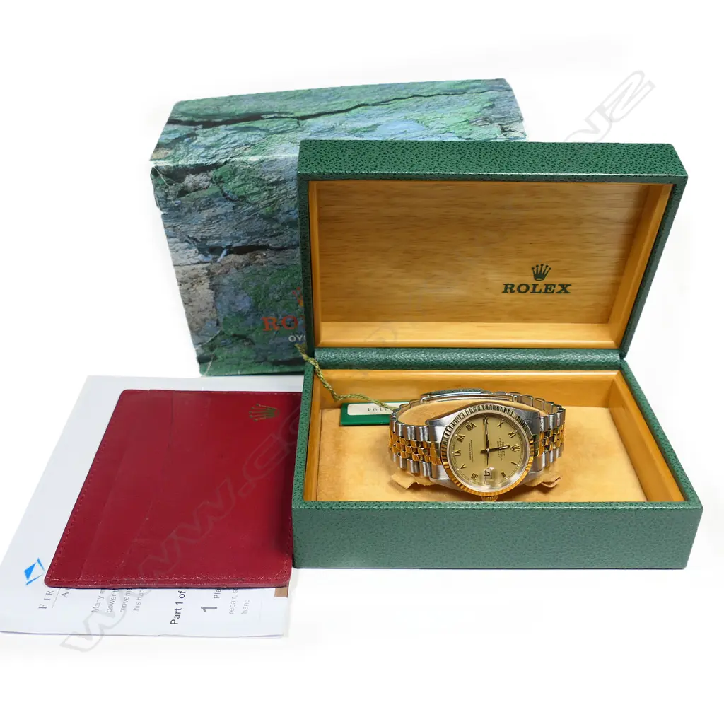 A gent's 18ct gold and stainless steel ROLEX oyster perpetual, datejust wrist watch, Image 1++