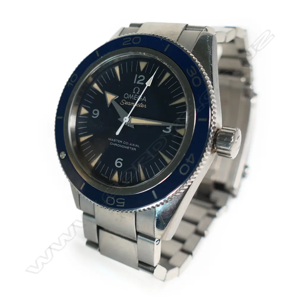 A gent's Omega Seamaster 300 metre diver's wristwatch, Image 1++