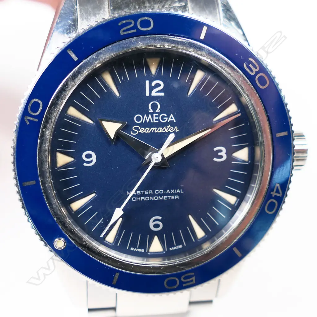 A gent's Omega Seamaster 300 metre diver's wristwatch, Image 1++