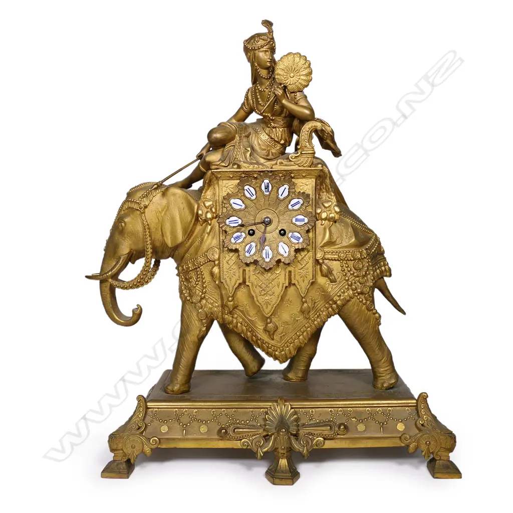A Louis XV style gilt brass elephant mantel clock, Image 1++