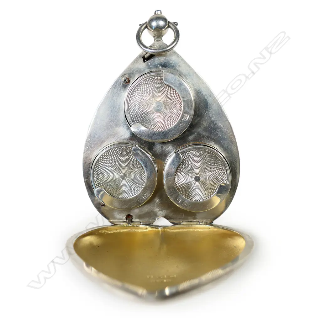 An Edwardian silver triple sovereign holder, Image 1++