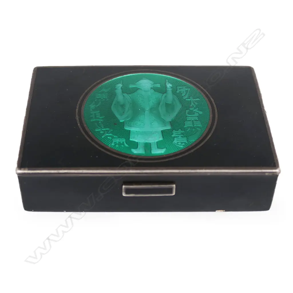 A c1900 European silver and enamel snuff box, Image 1++