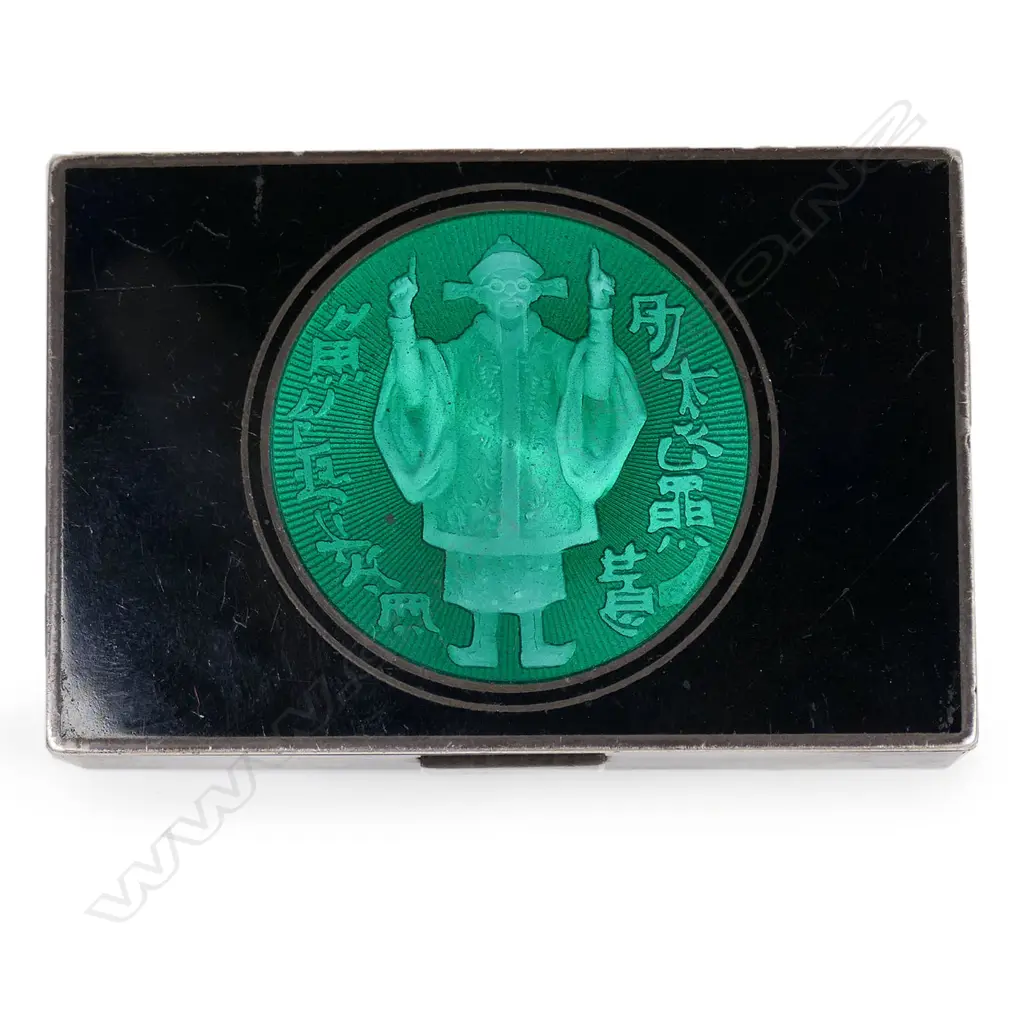 A c1900 European silver and enamel snuff box, Image 1++