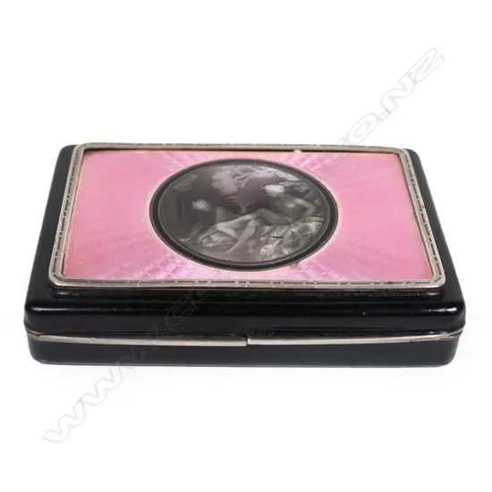 A late 19thC European (French) enamelled silver snuff box,