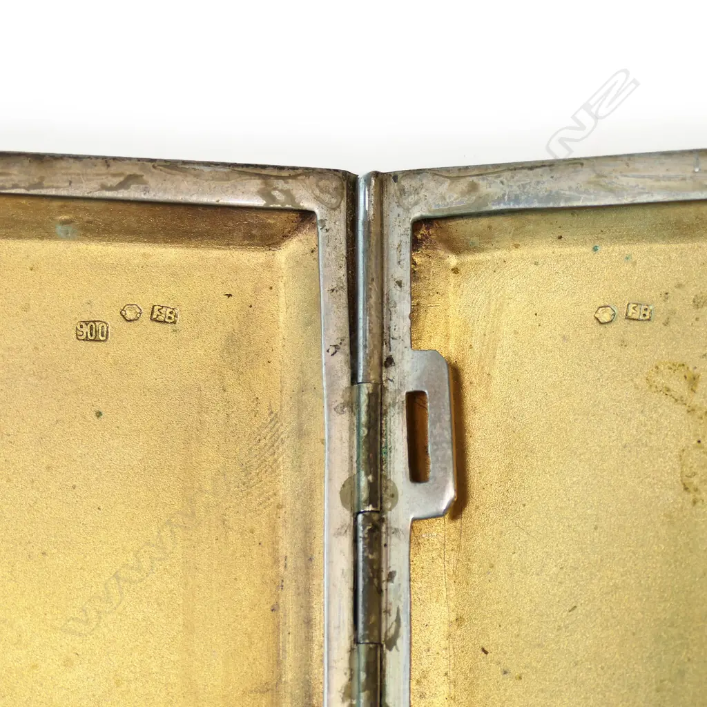 A c.1900 Austrian silver and enamelled cigarette case, Image 1++
