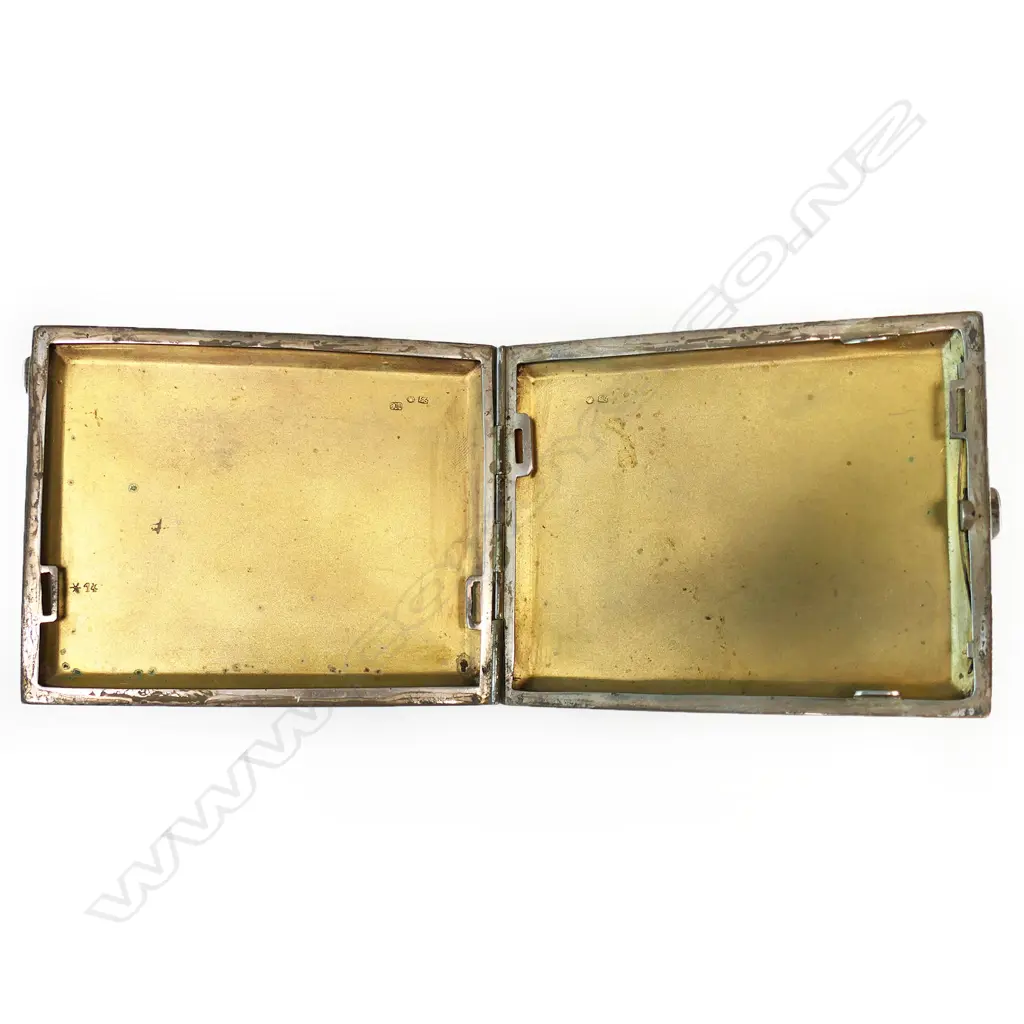 A c.1900 Austrian silver and enamelled cigarette case, Image 1++