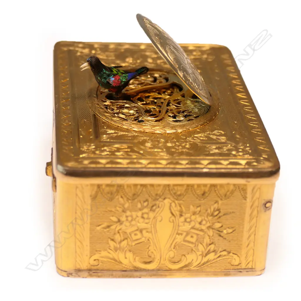 A rare early 20thC French Bontem singing bird gilded box, Image 1++