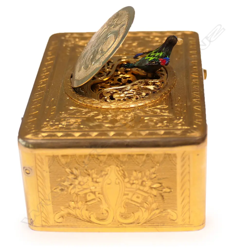 A rare early 20thC French Bontem singing bird gilded box, Image 1++