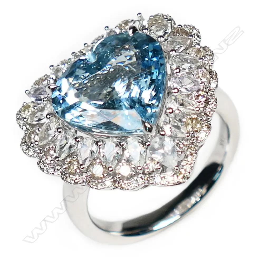 An 18ct white gold and aquamarine pendant combination ring, Image 1++