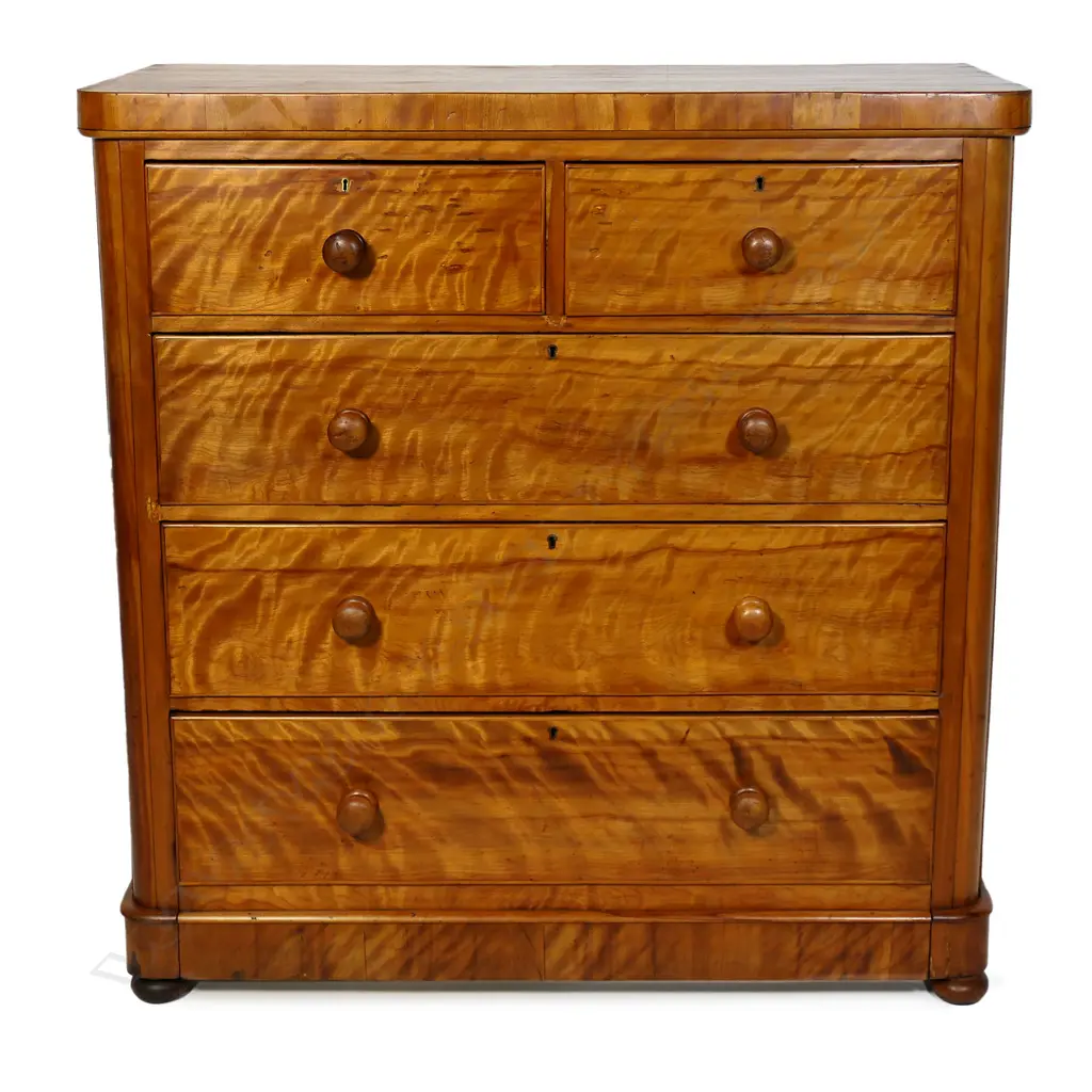 A Victorian figured golden mahogany five drawer chest, Image 1++
