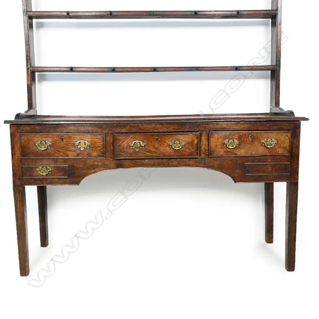 A George III oak dresser, Image 1++