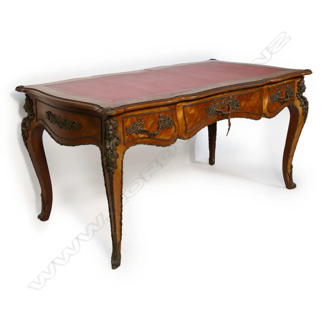 A Louis XV style bureau plat, Image 1++