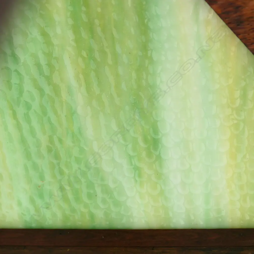 A large and impressive American Arts and Crafts glass and oak table lamp, Image 1++