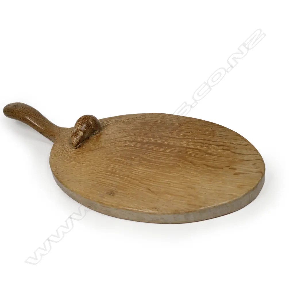 Robert Thompson Mouseman oak cheese board, Image 1++