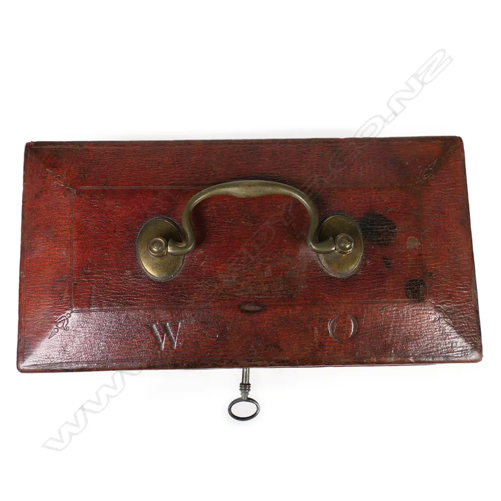 An uncommon Geo.III red Morocco leather bound despatch box, Image 1++