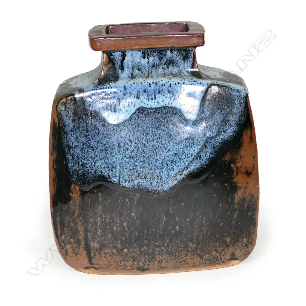 Len Castle branch pot, Image 1++