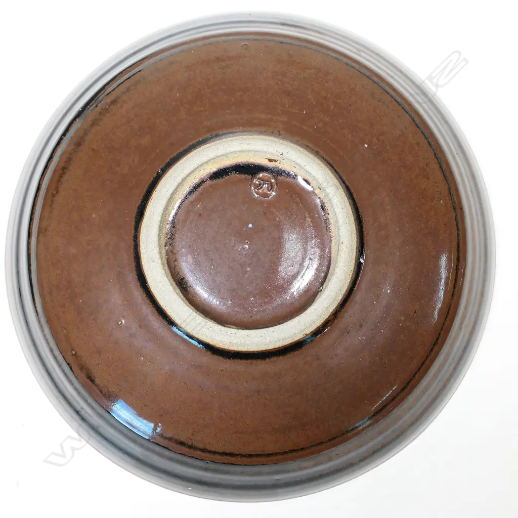 Len Castle quality chun glazed shallow bowl, Image 1++