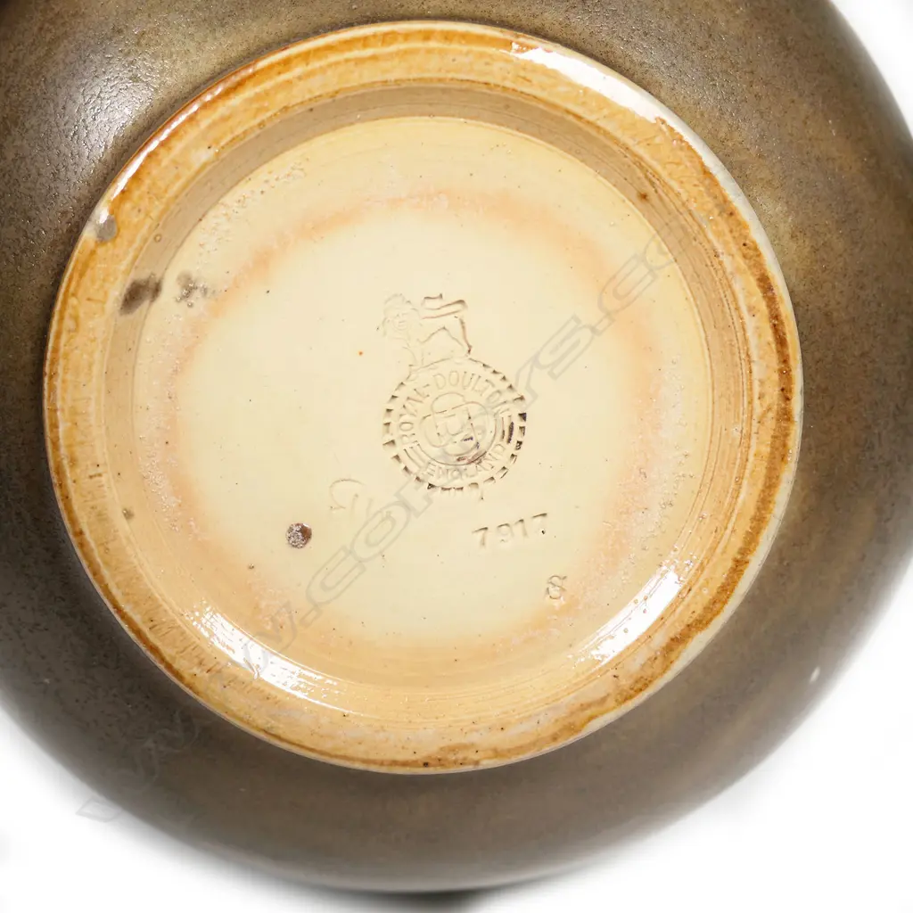 Royal Doulton Art Deco stoneware vase, Image 1++
