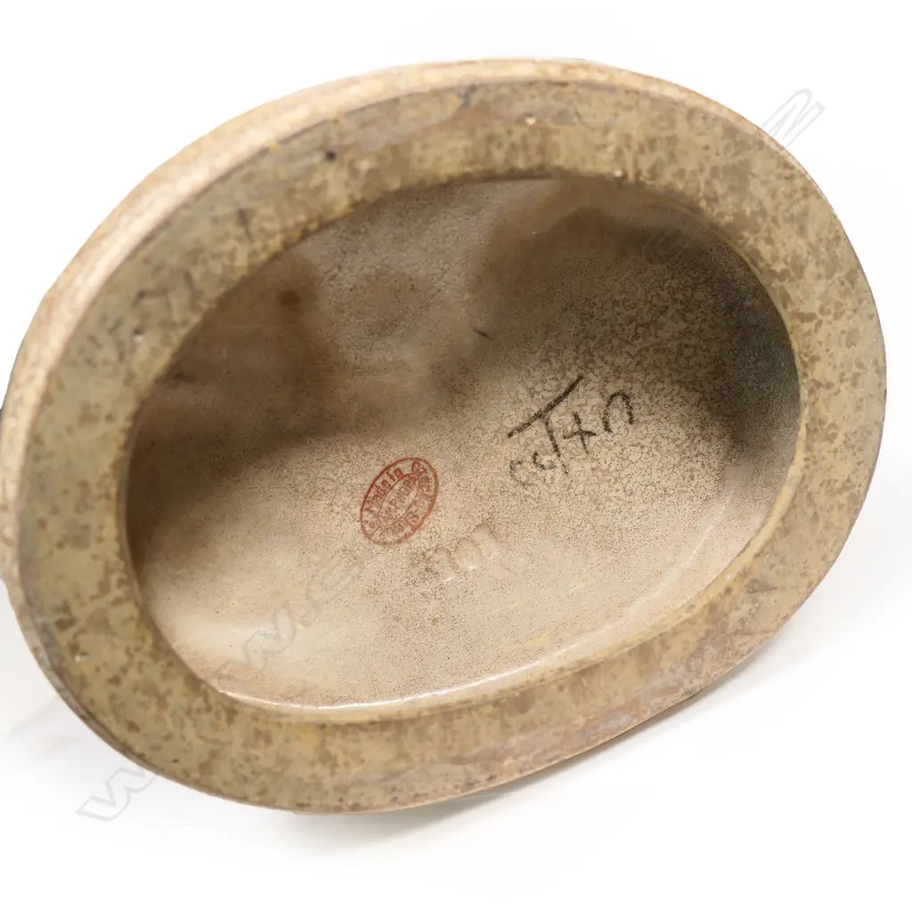 An Art Nouveau Amphora sculpted figured bowl, Image 1++