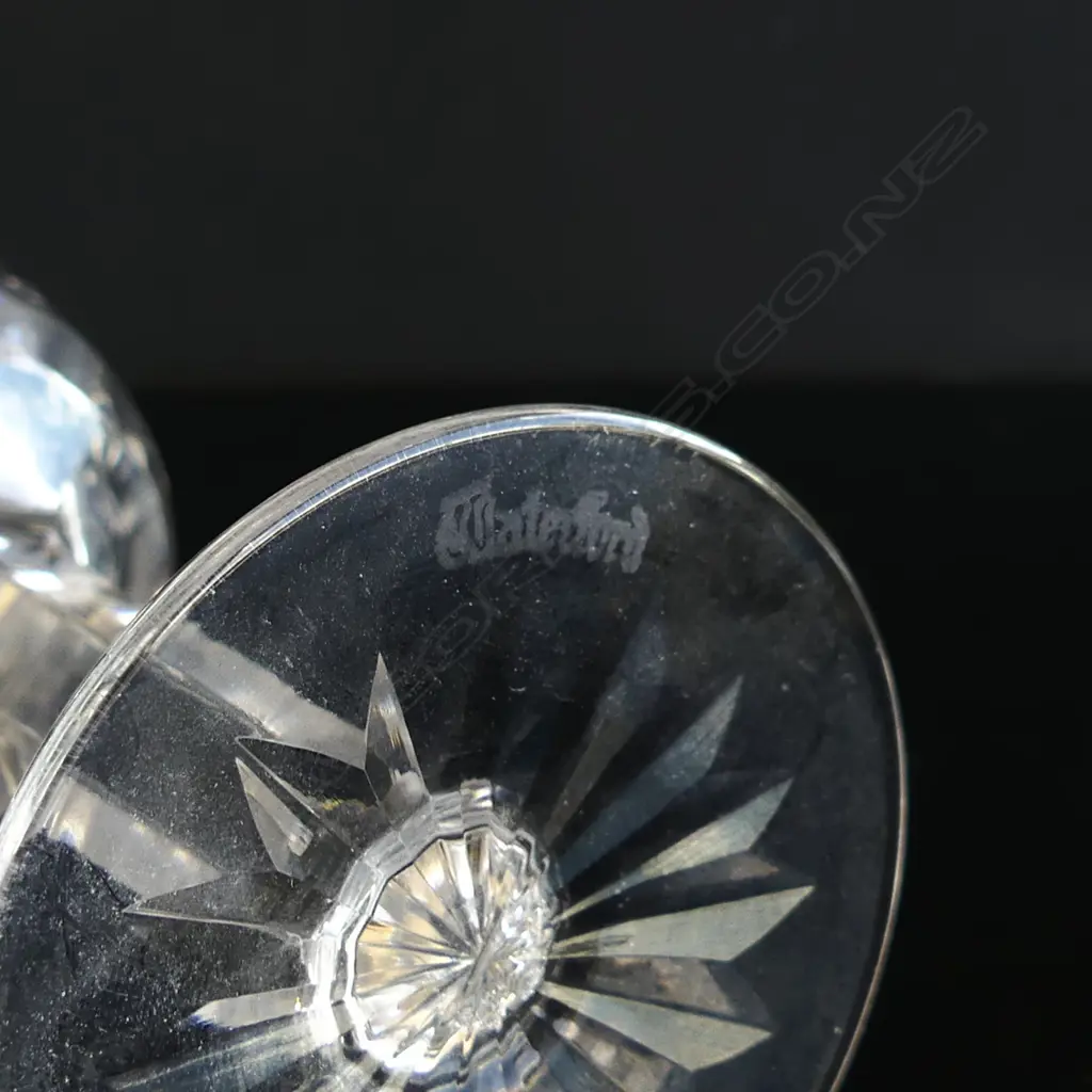 A set of eight Waterford crystal wine glasses, Image 1++