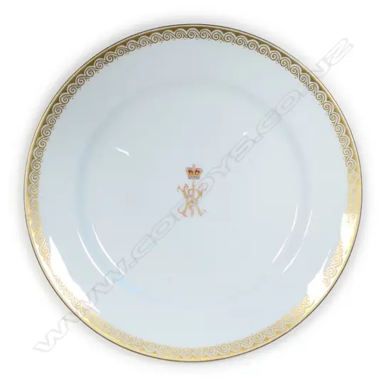 A Victorian porcelain plate from Queen Victoria's 'Buckingham Palace' dinner service,
