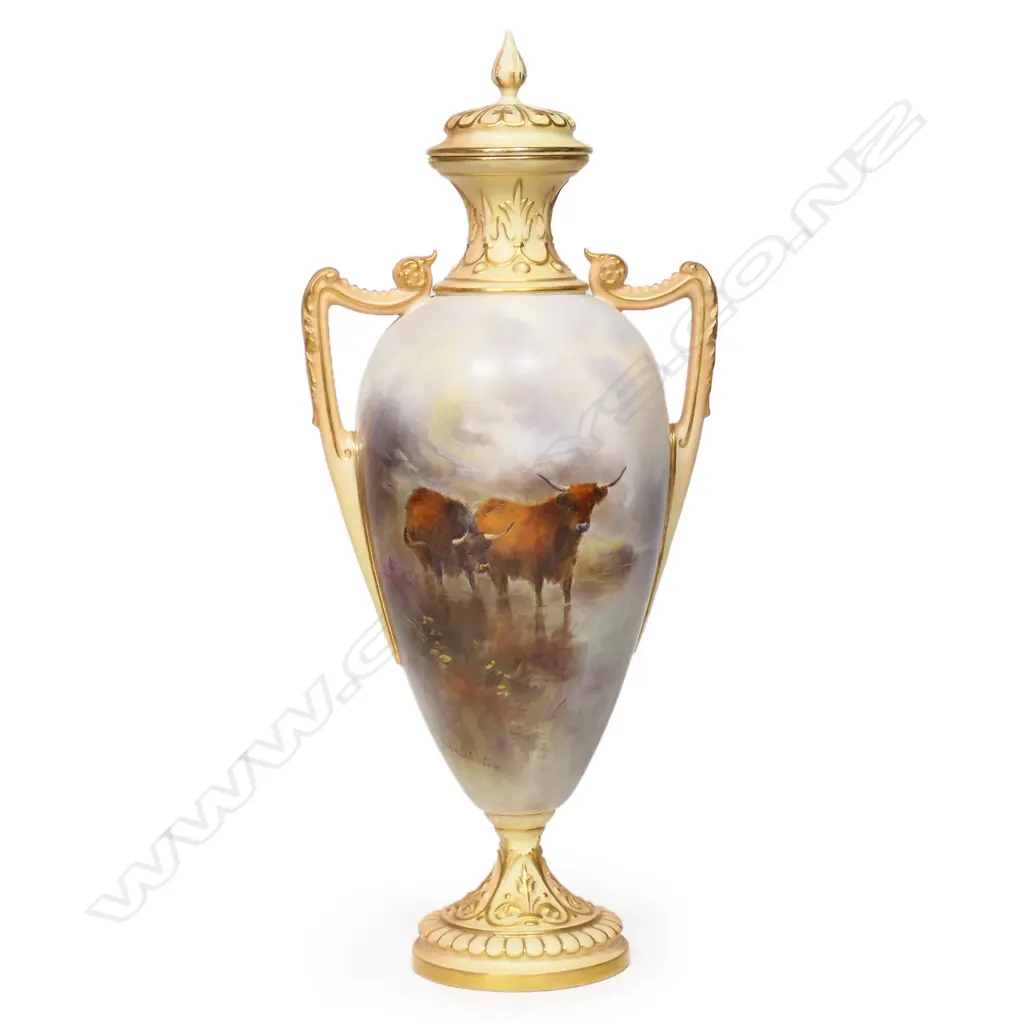 A Royal Worcester Highland Cattle lidded ewer by John Stinton, Image 1++