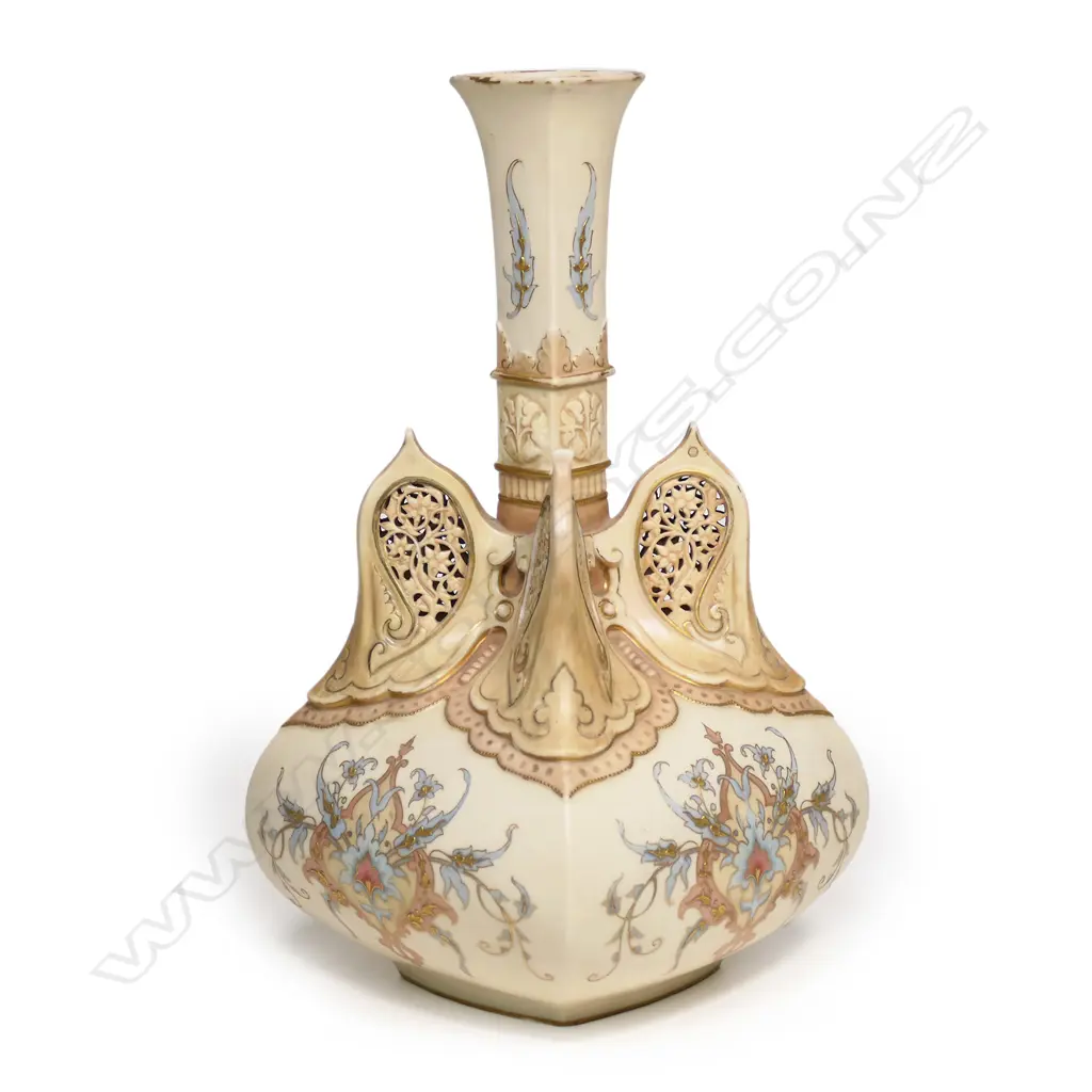 A Victorian Royal Worcester Persian inspired vase, Image 1++