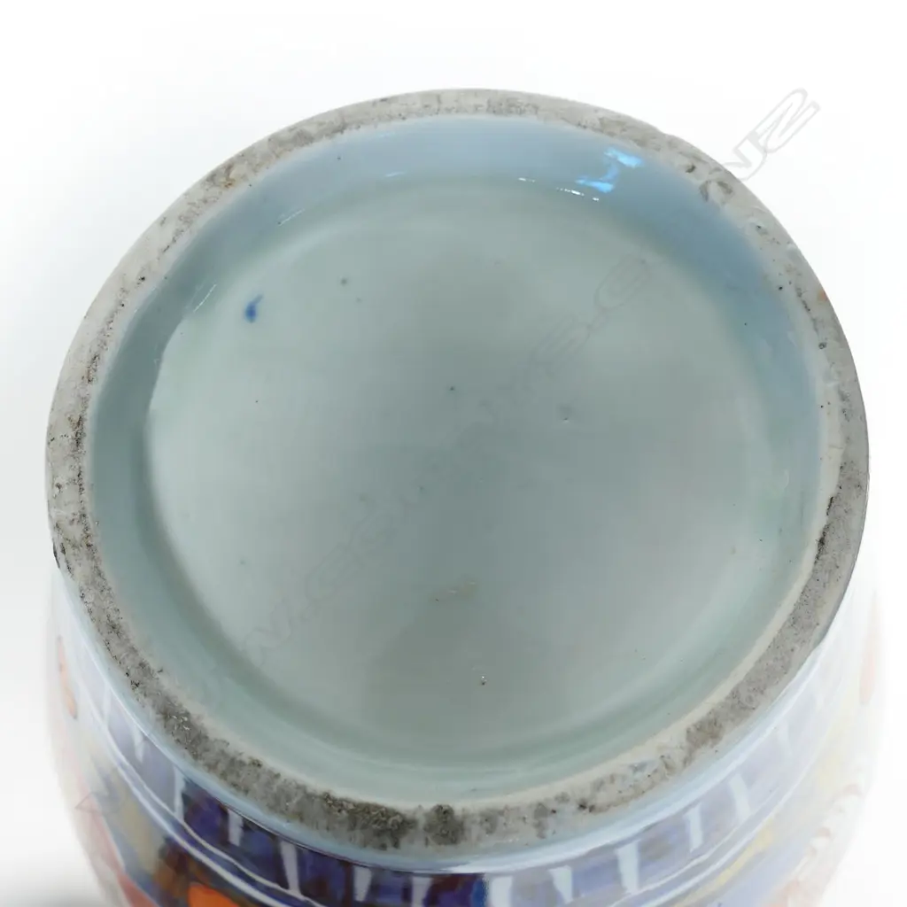 A pair of c.1900 hand-painted Imari lidded vases, Image 1++