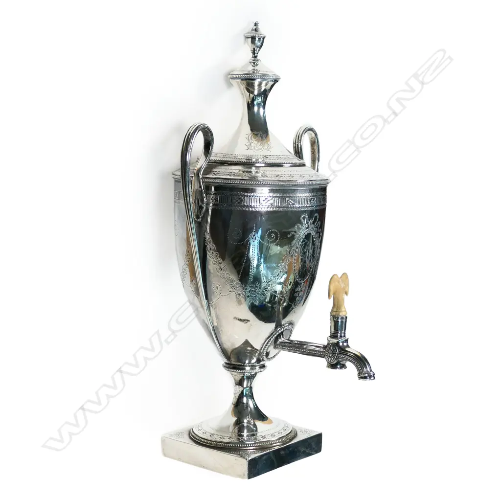 A George III silver elegant small proportion samovar, Image 1++