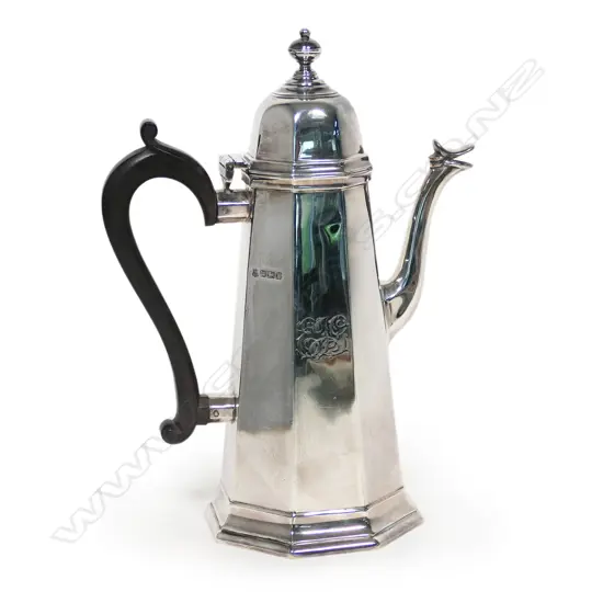 An Edwardian silver hot chocolate pot,