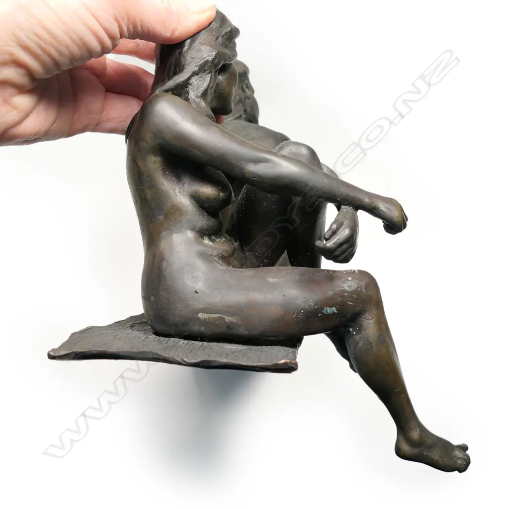 New Zealand sculptor unknown, Image 1++