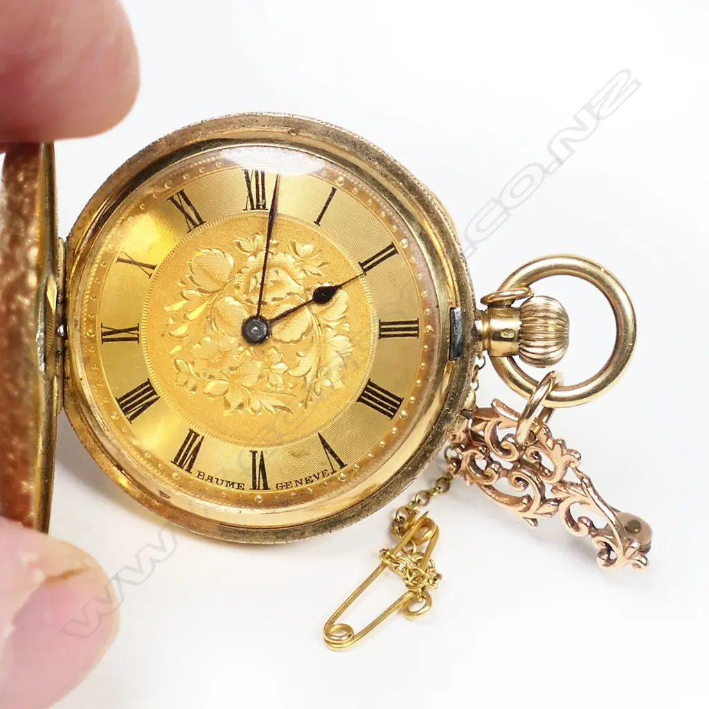 An 18ct gold Baume Geneva ladies full hunter pocket watch, Image 1++