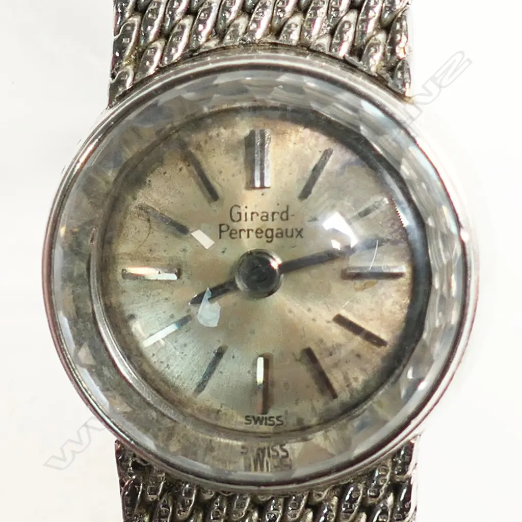 A 18ct white gold Girard Perregaux ladies wristwatch, Image 1++