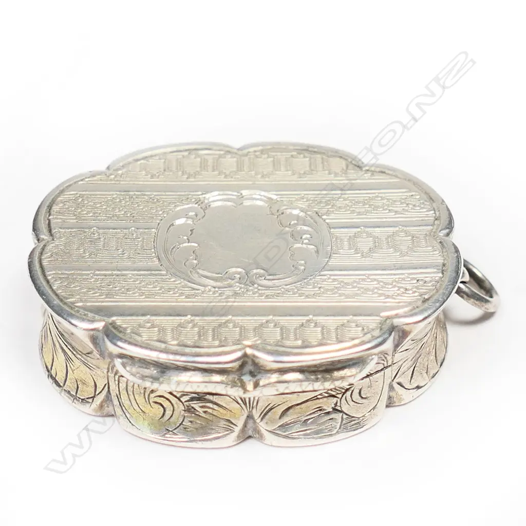 A Victorian silver vinaigrette, Image 1++