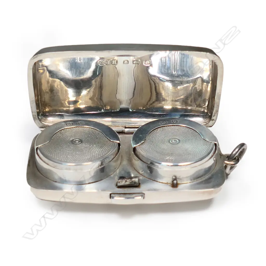 An early 20thC silver double sovereign holder, Image 1++