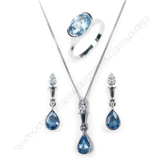 An 18ct white gold, aquamarine and diamond suite,